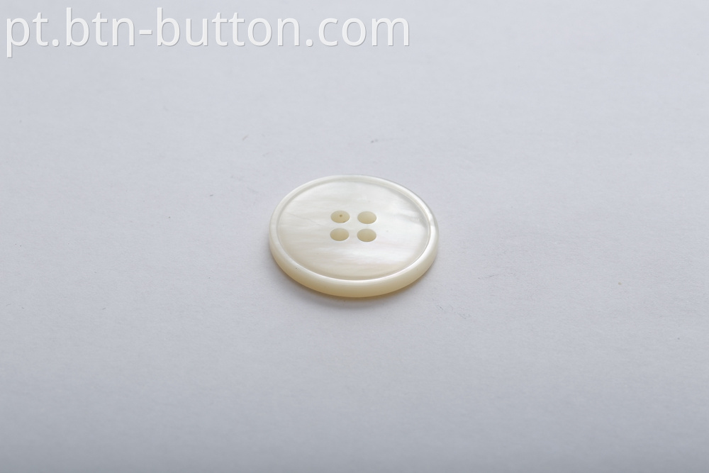 White butterfly shell buttons